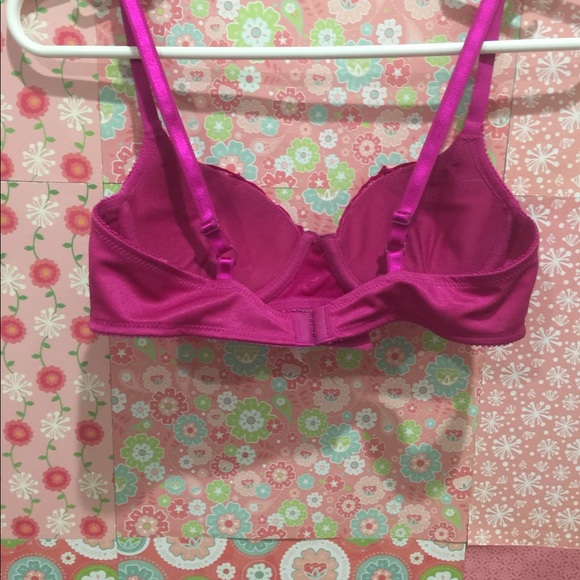 Vintage fuscia padded bra - Picture 2 of 3
